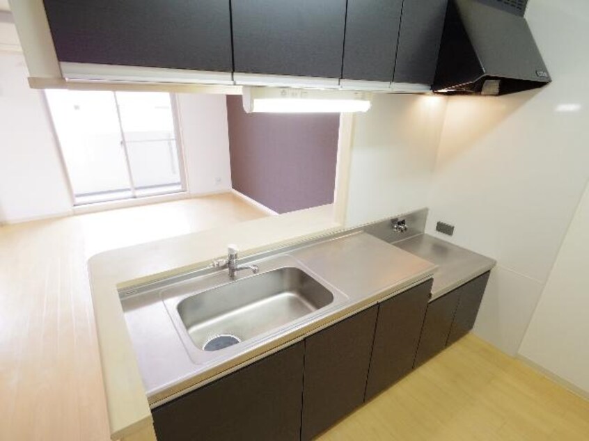  東海道本線/静岡駅 バス20分御新田上下車:停歩4分 1階 築12年