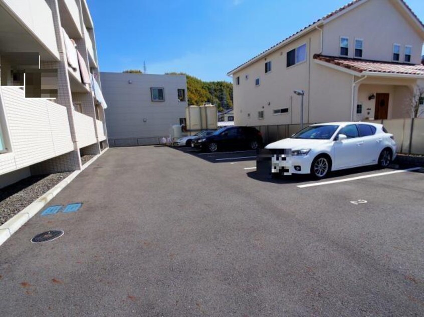  東海道本線/静岡駅 バス20分御新田上下車:停歩4分 1階 築12年