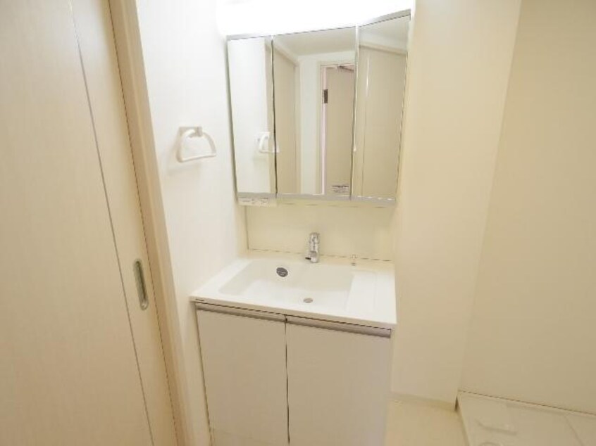  東海道本線/静岡駅 バス20分御新田上下車:停歩4分 1階 築12年