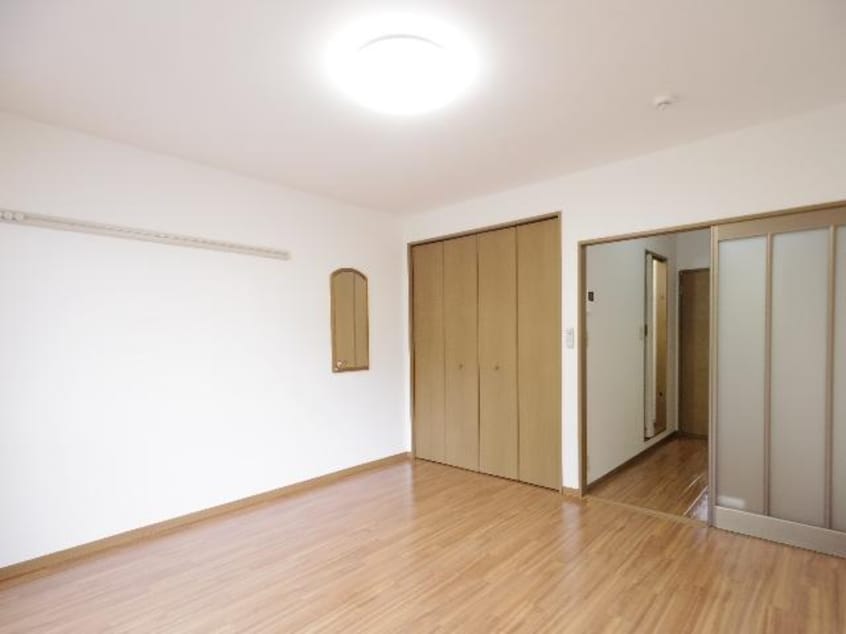  東海道本線/静岡駅 バス23分池ヶ谷下車:停歩3分 1階 築27年