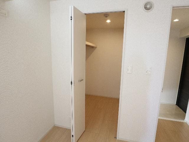  東海道本線/静岡駅 バス14分本通八丁目下車:停歩3分 2階 築9年