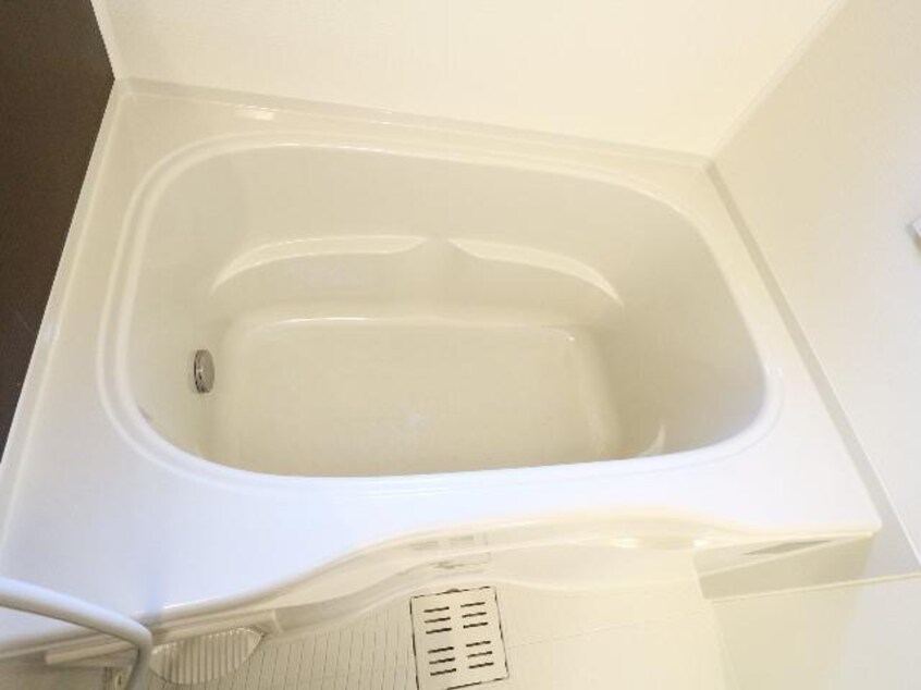  東海道本線/静岡駅 バス14分本通八丁目下車:停歩3分 2階 築9年