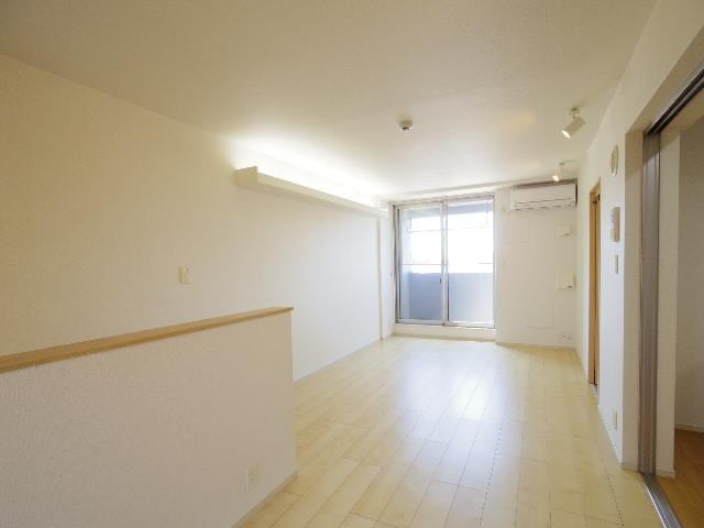  東海道本線/静岡駅 バス27分松富下車:停歩7分 4階 築9年