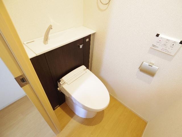  東海道本線/静岡駅 バス27分松富下車:停歩7分 4階 築9年