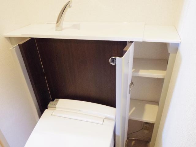  東海道本線/静岡駅 バス27分松富下車:停歩7分 4階 築9年