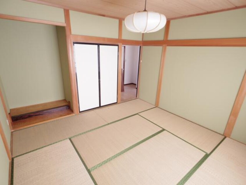  東海道本線/静岡駅 バス21分池ヶ谷下車:停歩5分 1階 築41年