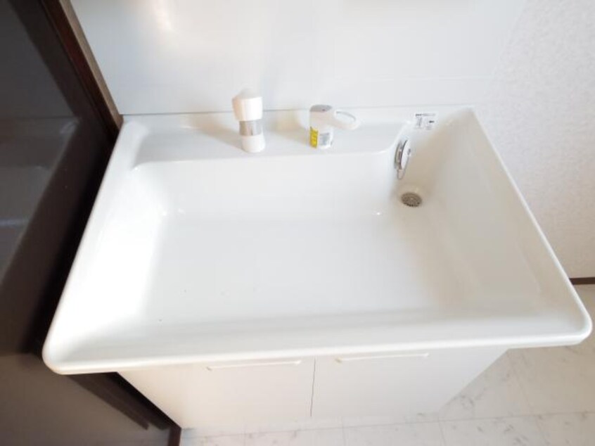  東海道本線/静岡駅 バス21分池ヶ谷下車:停歩5分 1階 築41年