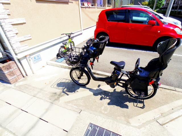  東海道本線/安倍川駅 徒歩9分 2階 築17年