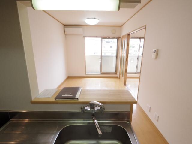  東海道本線/安倍川駅 徒歩9分 2階 築17年