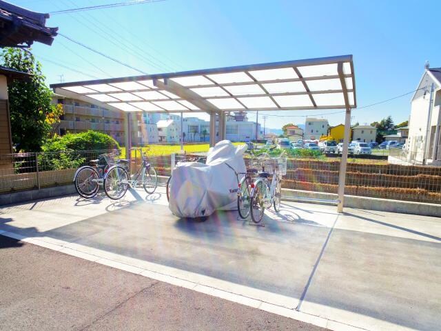  東海道本線/静岡駅 バス28分東高前下車:停歩5分 1階 築9年
