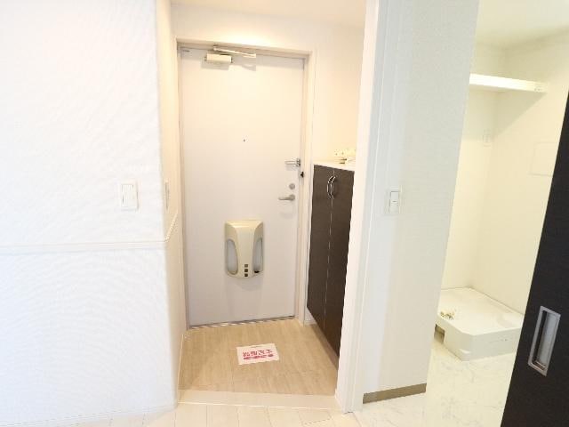  東海道本線/静岡駅 徒歩22分 6階 築9年