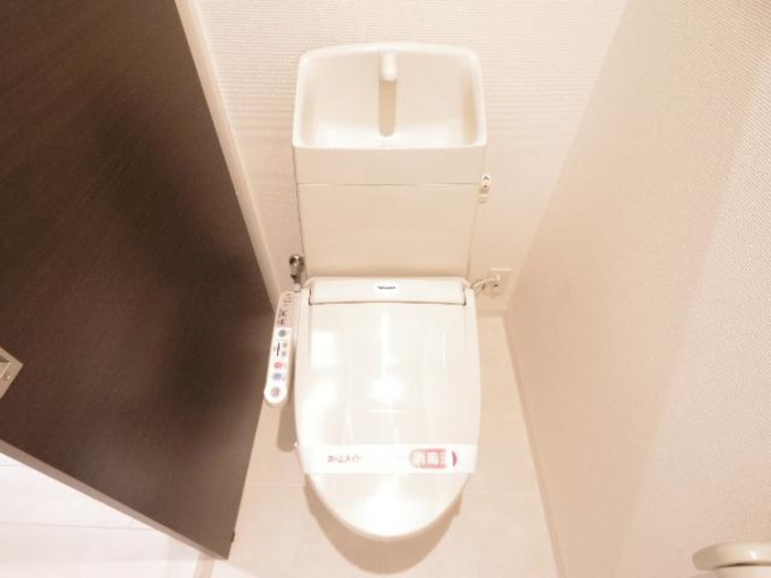 東海道本線/安倍川駅 徒歩20分 1階 築8年