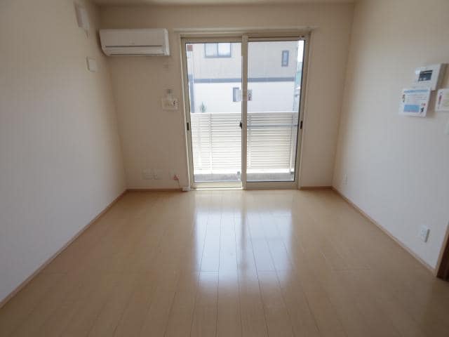  静岡鉄道静岡清水線/新静岡駅 バス17分柳新田北下車:停歩1分 1-2階 築12年