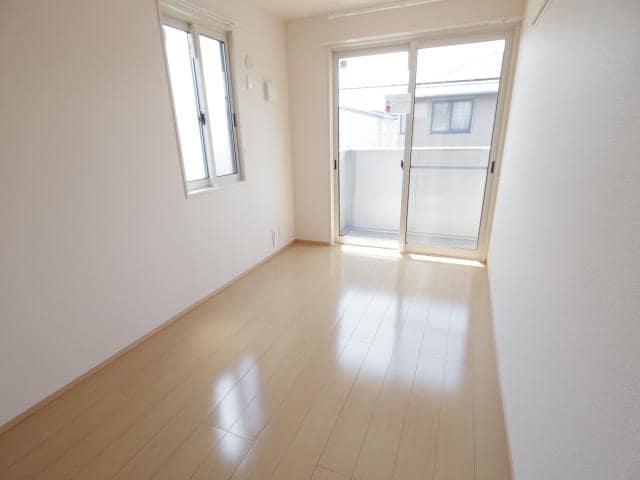  静岡鉄道静岡清水線/新静岡駅 バス17分柳新田北下車:停歩1分 1-2階 築12年