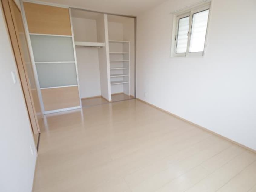  静岡鉄道静岡清水線/新静岡駅 バス17分柳新田北下車:停歩1分 1-2階 築12年