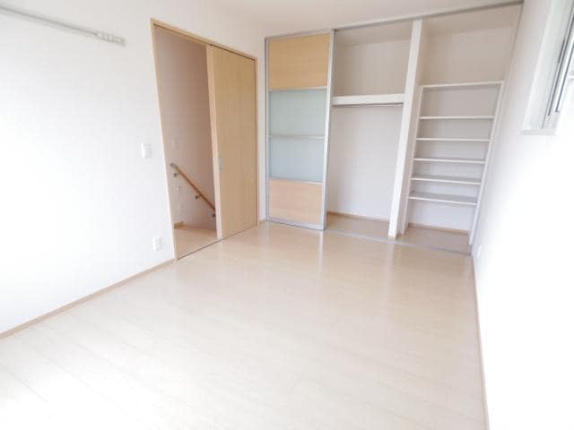  静岡鉄道静岡清水線/新静岡駅 バス17分柳新田北下車:停歩1分 1-2階 築12年