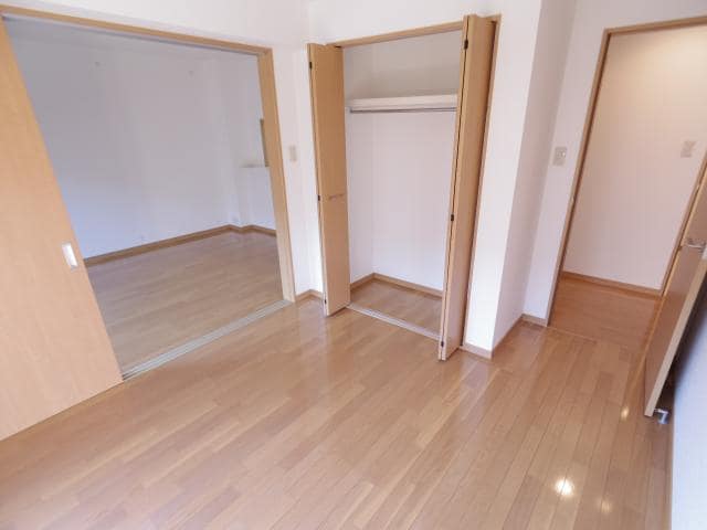  東海道本線/安倍川駅 徒歩22分 1階 築15年