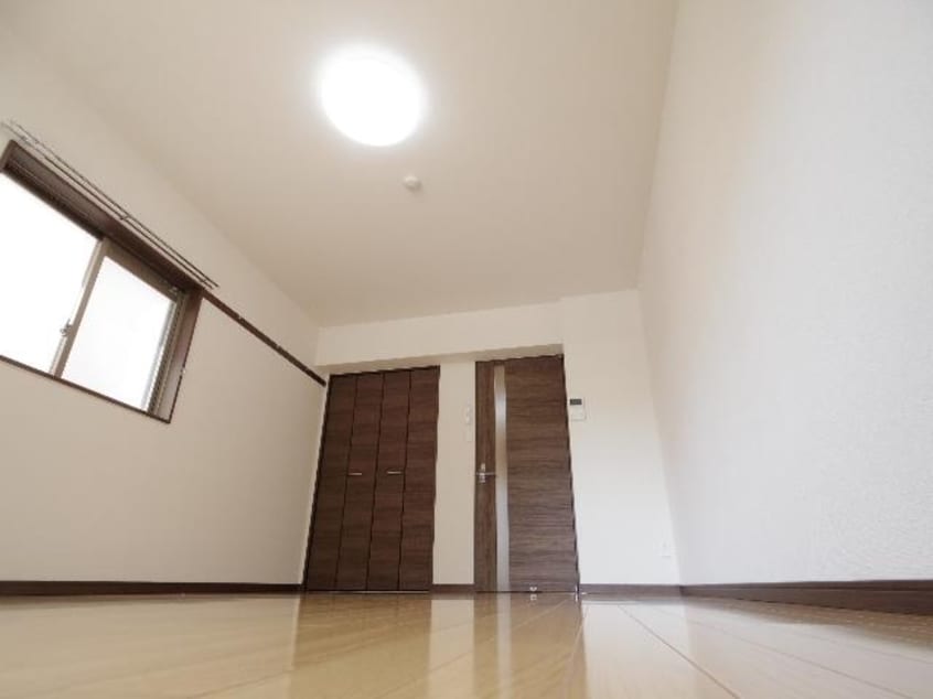  東海道本線/静岡駅 徒歩15分 3階 築8年