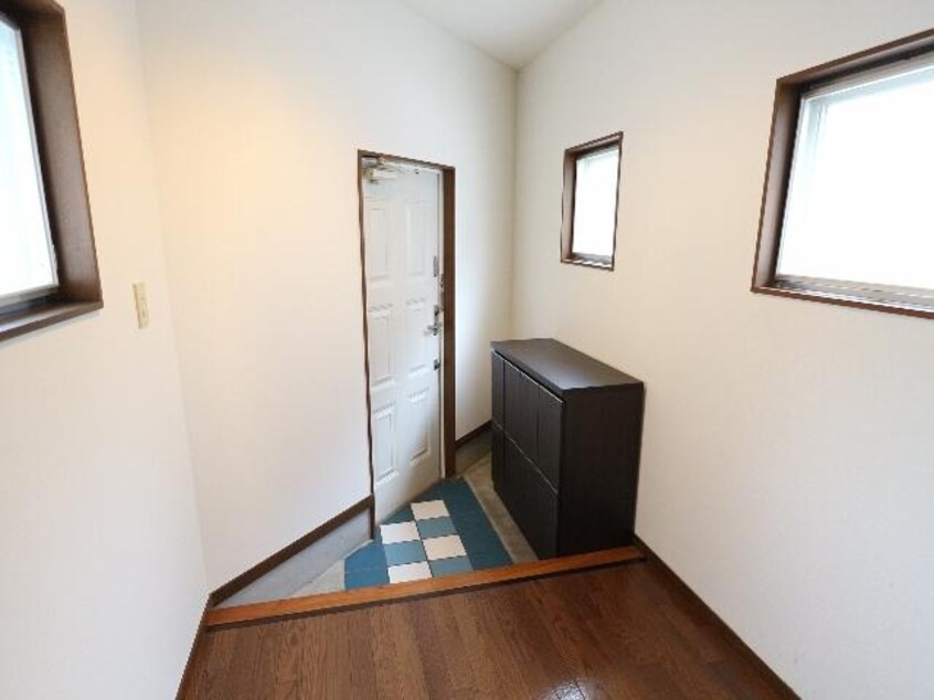  東海道本線/静岡駅 バス26分御新田上下車:停歩7分 1-2階 築37年