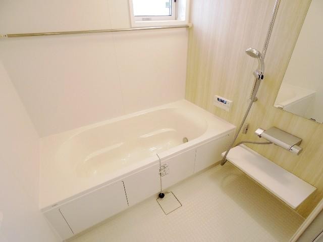  東海道本線/静岡駅 バス27分下川原五丁目下車:停歩5分 1階 築8年