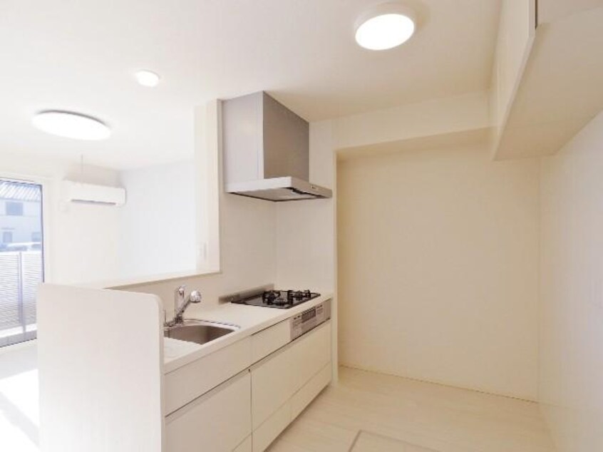  東海道本線/静岡駅 バス27分下川原五丁目下車:停歩5分 1階 築8年