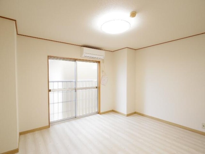  東海道本線/静岡駅 徒歩27分 2階 築51年