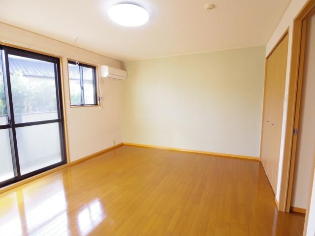  東海道本線/静岡駅 バス24分川合下車:停歩8分 1階 築22年