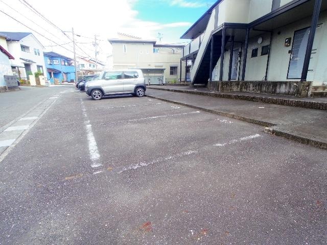  東海道本線/静岡駅 バス24分川合下車:停歩8分 1階 築22年