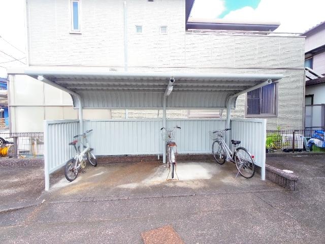  東海道本線/静岡駅 バス24分川合下車:停歩8分 1階 築22年