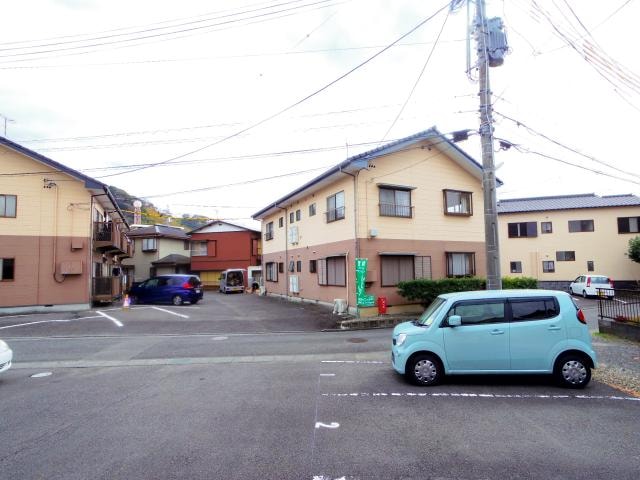  東海道本線/静岡駅 バス18分籠上中下車:停歩5分 1階 築19年
