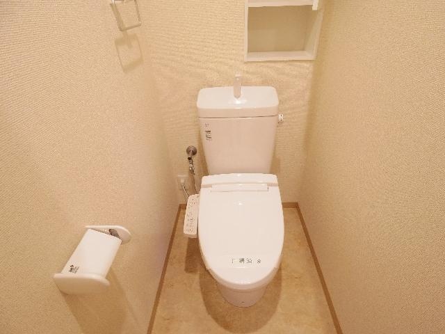  東海道本線/静岡駅 バス18分竜南1丁目下車:停歩9分 1階 築6年