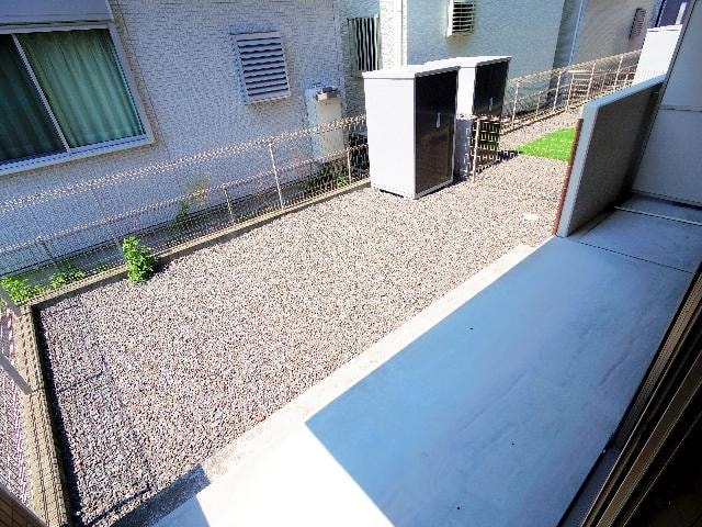  東海道本線/静岡駅 バス18分竜南1丁目下車:停歩9分 1階 築6年