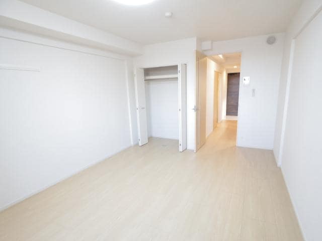  東海道本線/東静岡駅 徒歩10分 2階 築6年