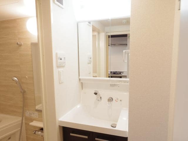  東海道本線/東静岡駅 徒歩10分 2階 築6年