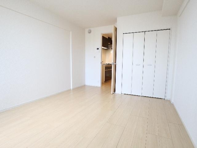  東海道本線/東静岡駅 徒歩10分 1階 築6年