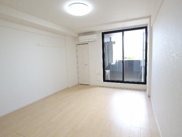  東海道本線/東静岡駅 徒歩10分 1階 築6年