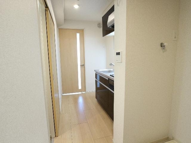  東海道本線/東静岡駅 徒歩10分 1階 築6年