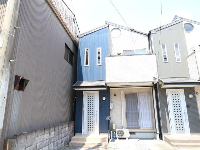  東海道本線/静岡駅 バス17分妙見下下車:停歩5分 1-2階 築16年