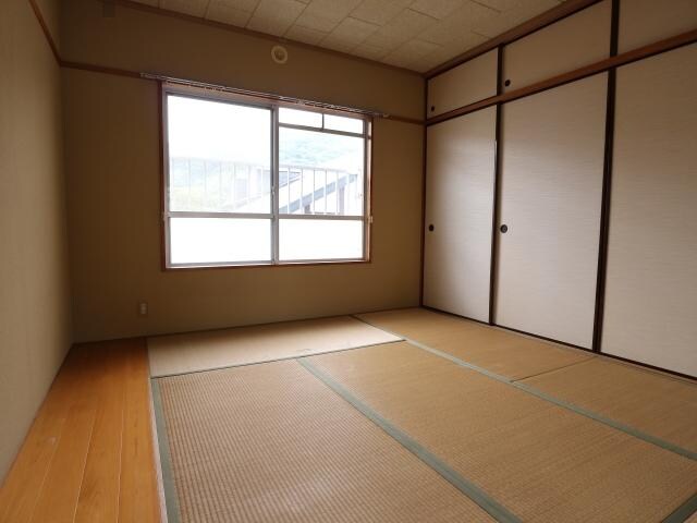  東海道本線/静岡駅 バス21分中電社宅前下車:停歩7分 3階 築36年