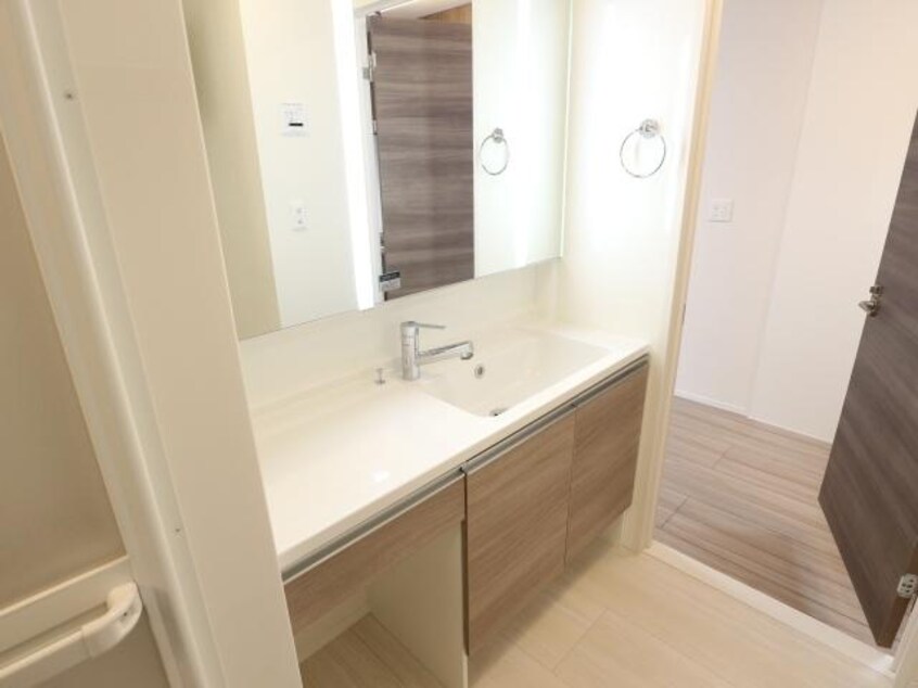  東海道本線/静岡駅 バス11分三松下車:停歩7分 2階 築3年