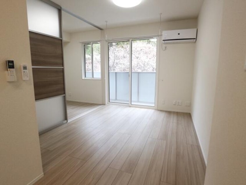  東海道本線/静岡駅 バス11分三松下車:停歩7分 2階 築3年