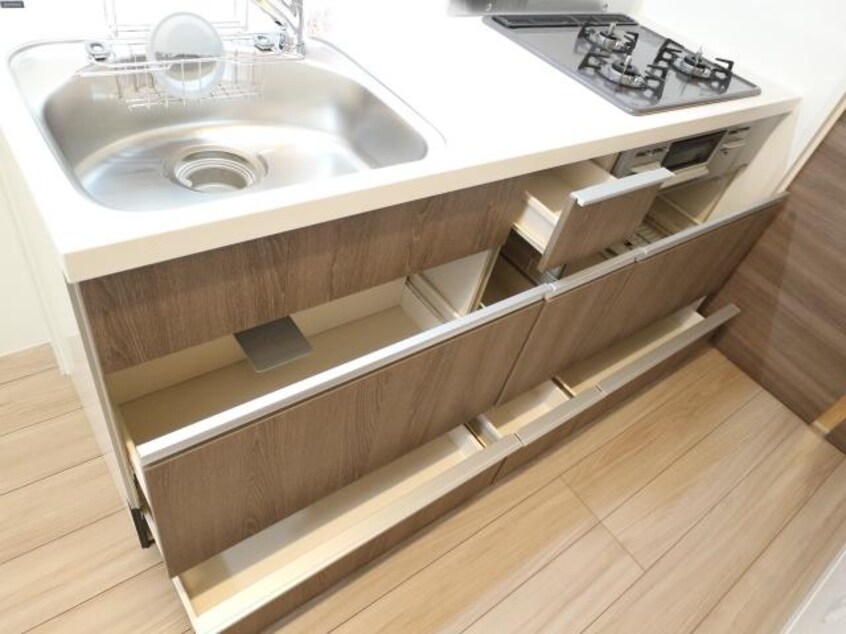  東海道本線/静岡駅 バス11分三松下車:停歩7分 2階 築3年