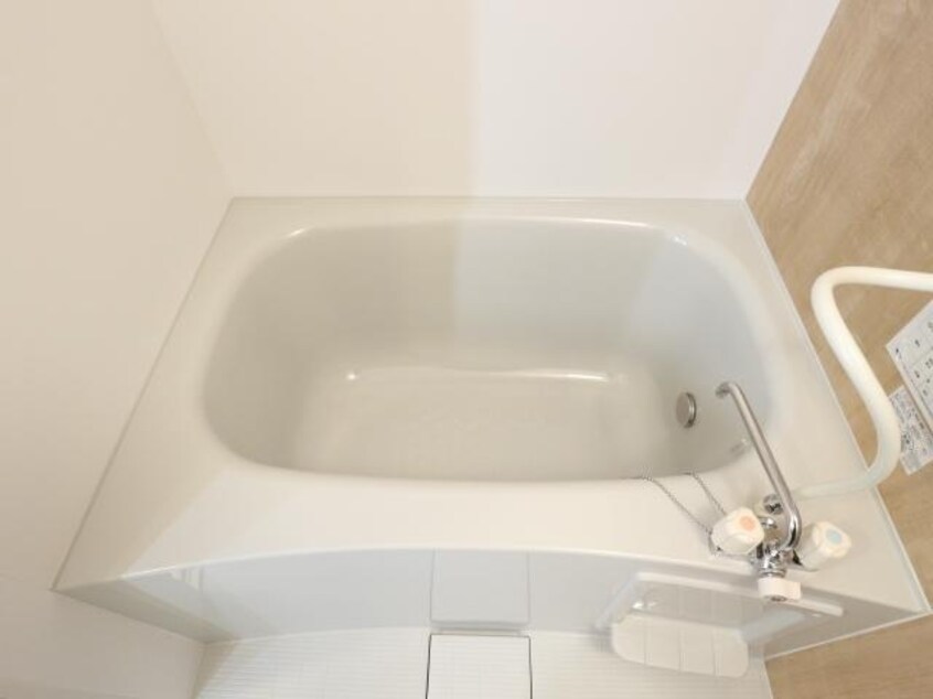  東海道本線/静岡駅 バス11分三松下車:停歩7分 2階 築3年