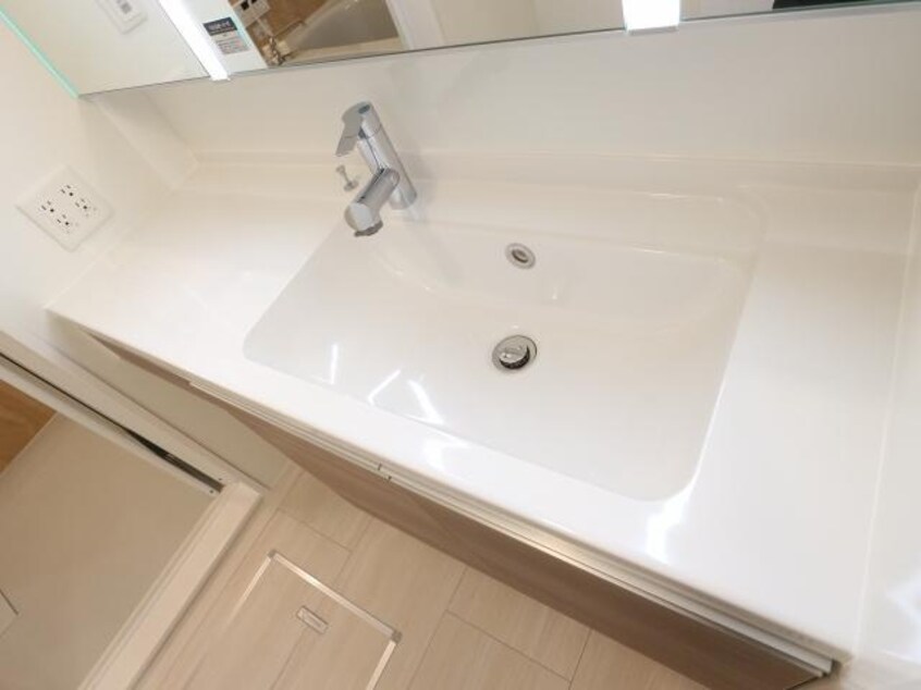  東海道本線/静岡駅 バス11分三松下車:停歩7分 2階 築3年