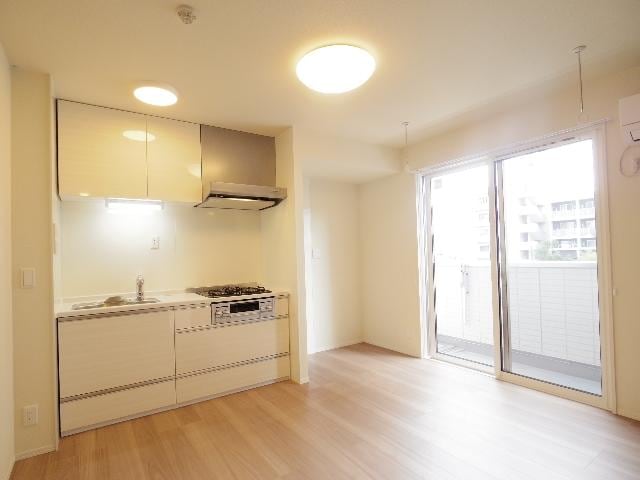  静岡鉄道静岡清水線/新静岡駅 徒歩15分 3階 築3年