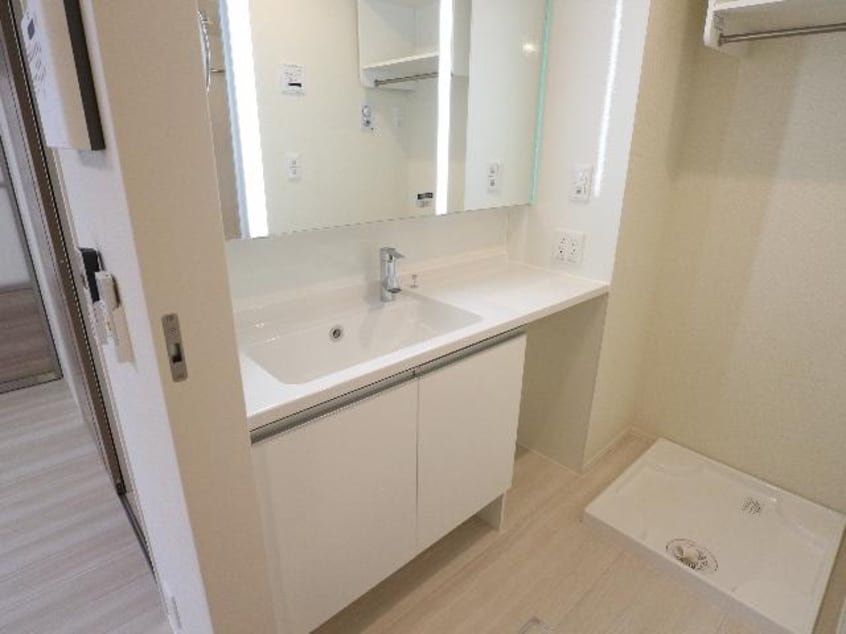  東海道本線/静岡駅 徒歩17分 2階 築3年