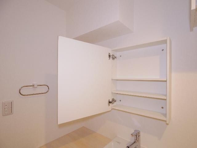  東海道本線/安倍川駅 徒歩9分 1階 築57年