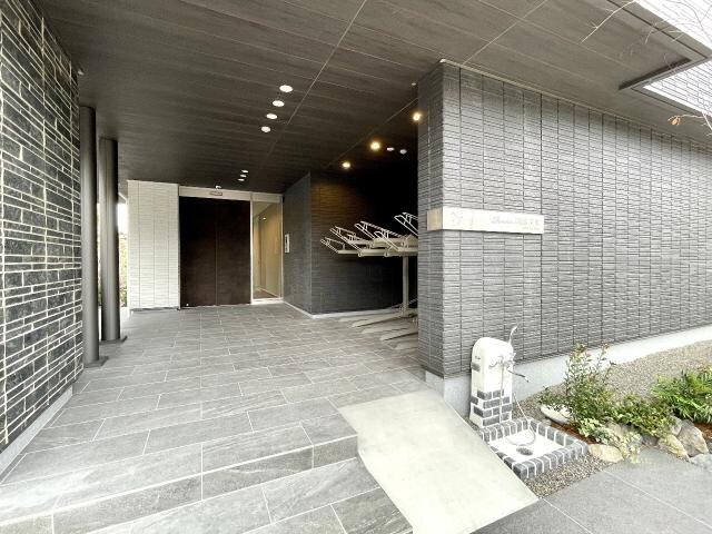  東海道本線/静岡駅 バス18分安東二丁目北下車:停歩3分 3階 築2年