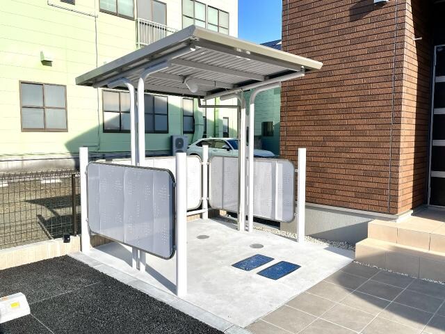  東海道本線/静岡駅 バス27分県工業技術研究所下車:停歩5分 1階 築1年