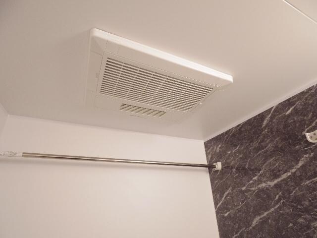  東海道本線/静岡駅 バス27分県工業技術研究所下車:停歩5分 1階 築1年